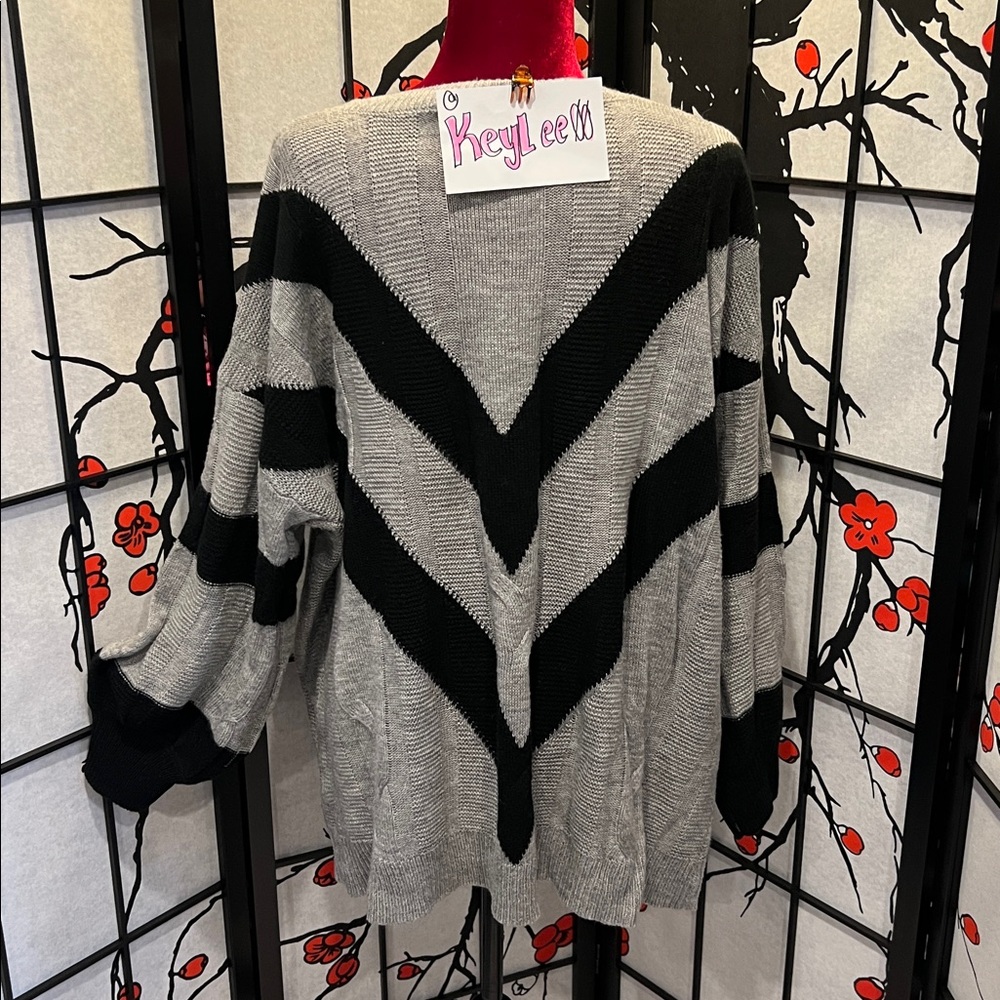 #54. 🪷Knit vneck sweater. 22/24. 2x - Picture 8 of 8